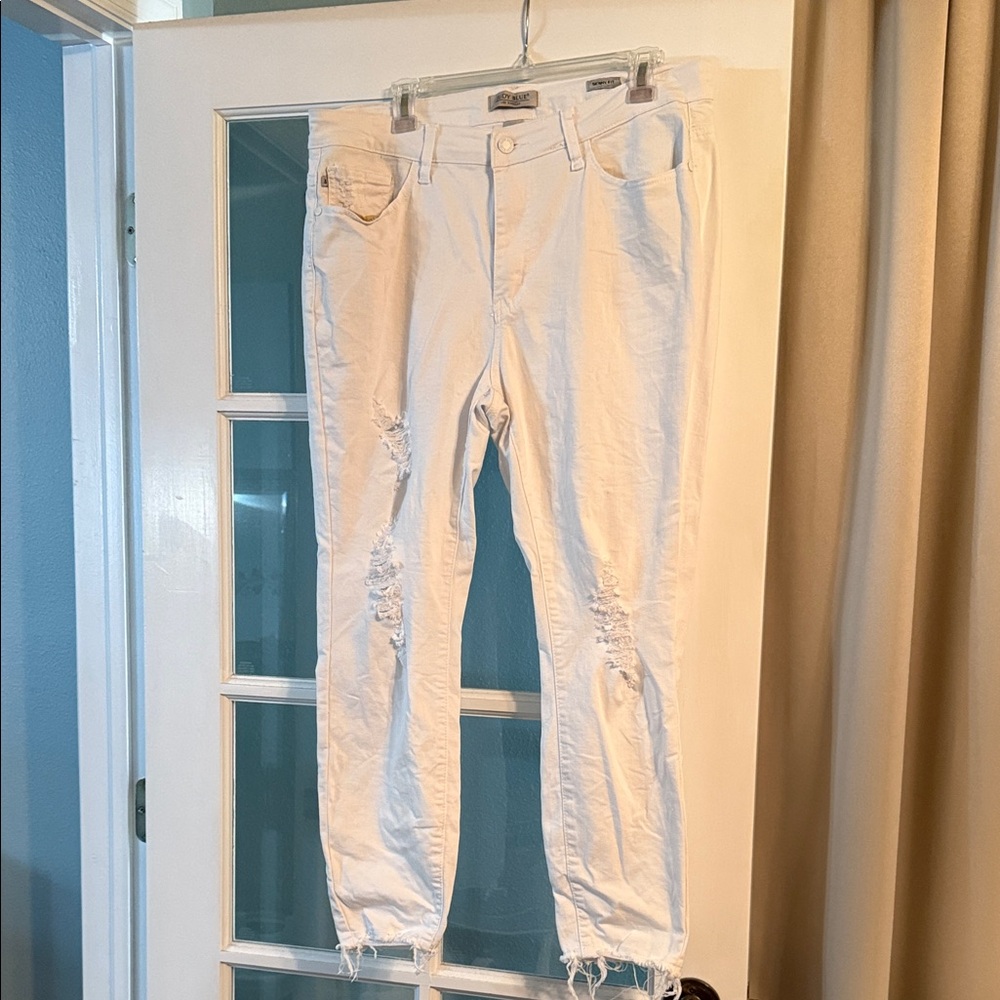 Judy Blue white denim jeans